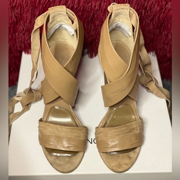 VINCE Beatrice Suede Wrap Heel, Size EUR37.5/  7.5US - Picture 3 of 6